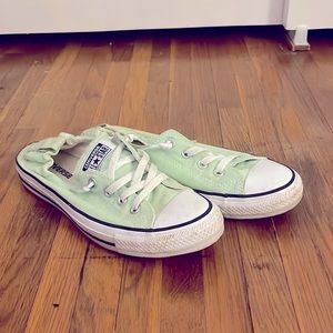 Mint converse